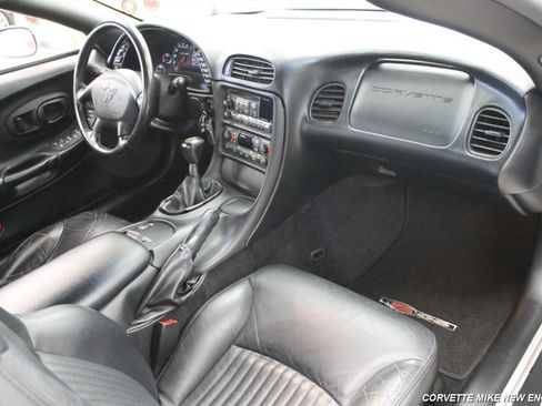 Used 2004 Chevrolet Corvette Z06 w/ Memory Package image 29