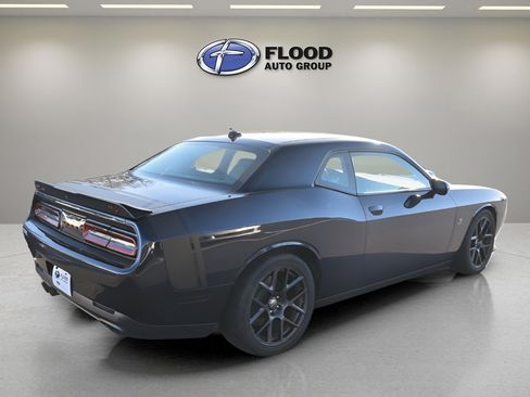 Used 2016 Dodge Challenger R/T Scat Pack image 4