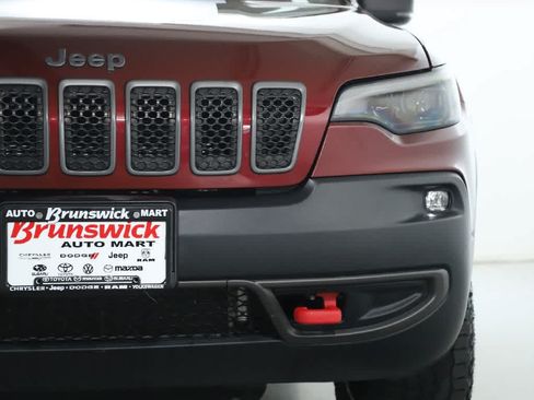 Used 2019 Jeep Cherokee Trailhawk w/ Cold Weather Group AWD/4WD image 7