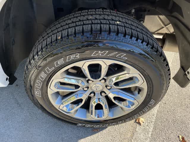 Used 2022 RAM 1500 Laramie w/ Sport Appearance Package AWD/4WD image 12