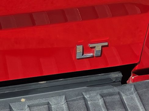 Used 2018 Chevrolet Silverado 1500 LT RWD image 13