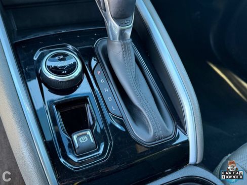 Certified 2024 Chevrolet Colorado ZR2 w/ ZR2 Convenience Package III AWD/4WD image 23
