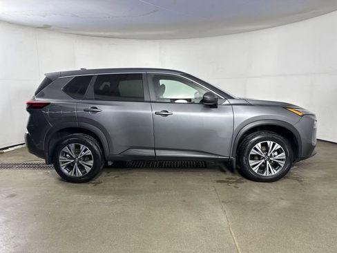 Used 2023 Nissan Rogue SV image 37