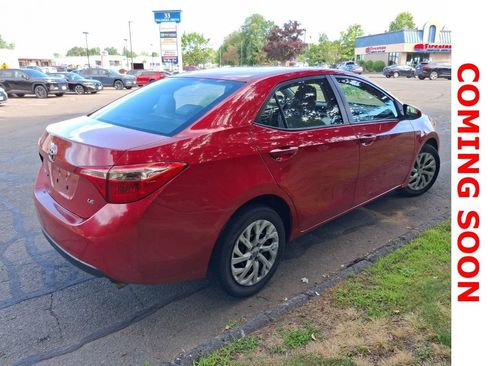 Used 2017 Toyota Corolla LE FWD image 5