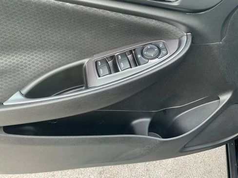 Used 2019 Chevrolet Malibu LT image 17