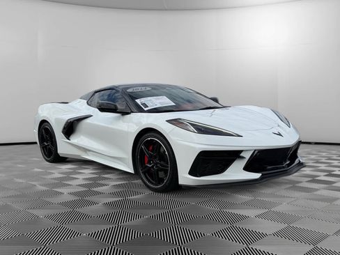 Used 2024 Chevrolet Corvette 3LT w/ Z51 Performance Package image 7