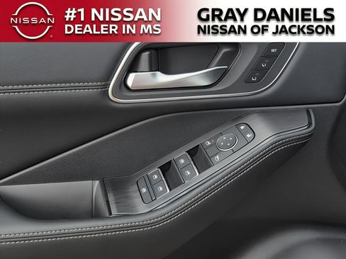 New 2026 Nissan Rogue Platinum w/ Platinum Premium Package image 15