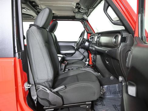 Used 2020 Jeep Wrangler Sport AWD/4WD image 14