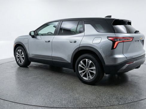 Used 2025 Chevrolet Equinox LT image 6