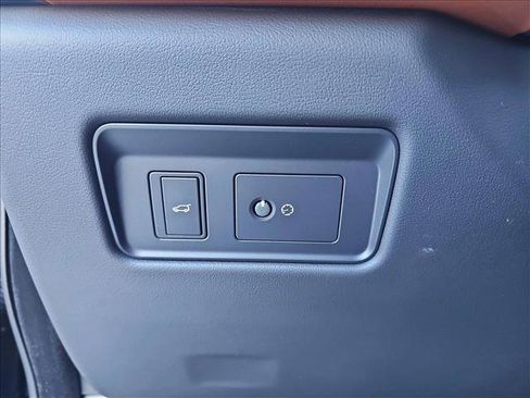 New 2025 Jaguar F-PACE R-Dynamic S image 26