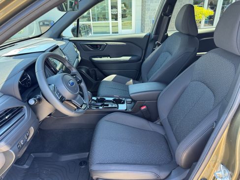 Certified 2026 Subaru Forester Premium w/ Base/Premium Plus Package AWD/4WD image 9