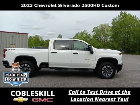 Used 2023 Chevrolet Silverado 2500 Custom w/ Custom Value Package AWD/4WD image 2