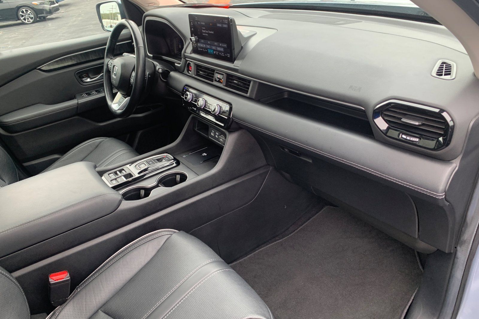 Used 2025 Honda Pilot Elite image 21