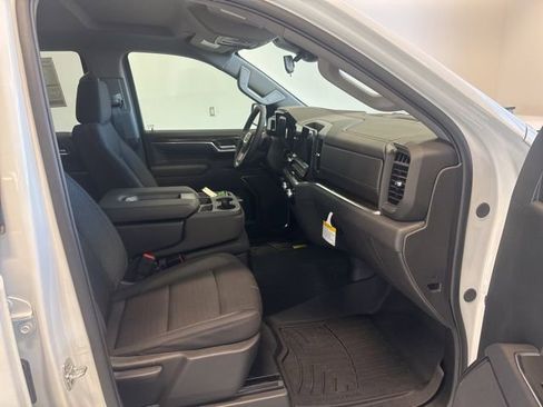 New 2026 GMC Sierra 1500 SLE w/ X31 Off-Road Package AWD/4WD image 22