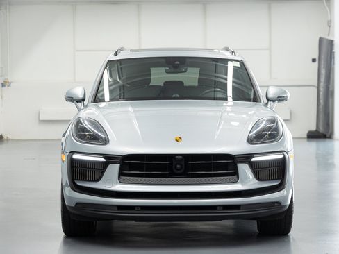 Used 2022 Porsche Macan S w/ Premium Package Plus AWD/4WD image 8