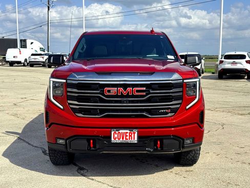 Used 2024 GMC Sierra 1500 AT4 w/ Technology Package image 5