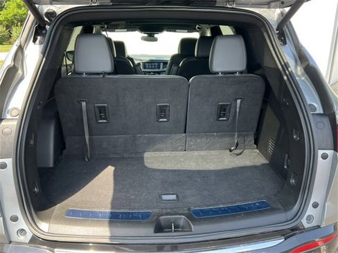 Used 2023 Buick Enclave Essence image 33