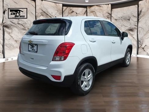 Used 2017 Chevrolet Trax LS AWD/4WD image 5