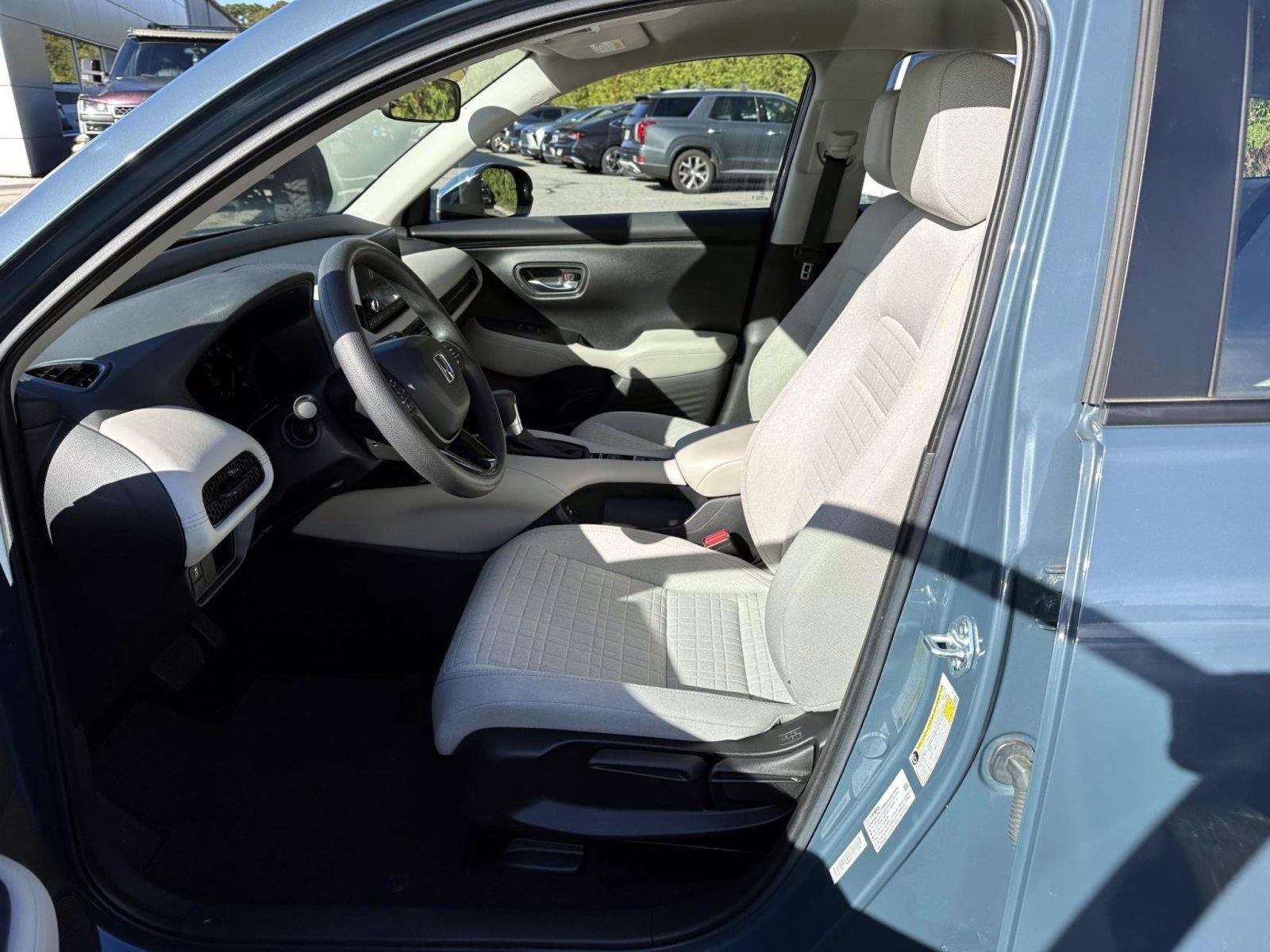 Used 2024 Honda HR-V LX image 11