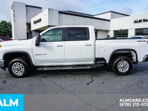Used 2025 Chevrolet Silverado 2500 LT w/ Convenience Package AWD/4WD image 6