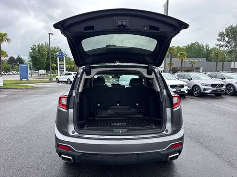 Used 2024 Acura RDX SH-AWD image 16