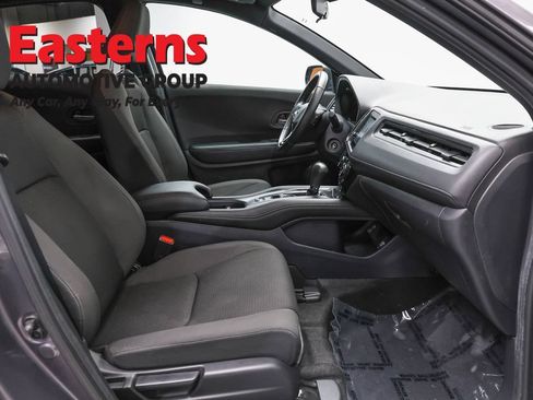 Used 2021 Honda HR-V Sport image 22