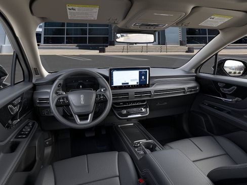 New 2026 Lincoln Corsair Grand Touring w/ Jet Appearance Package AWD/4WD image 9