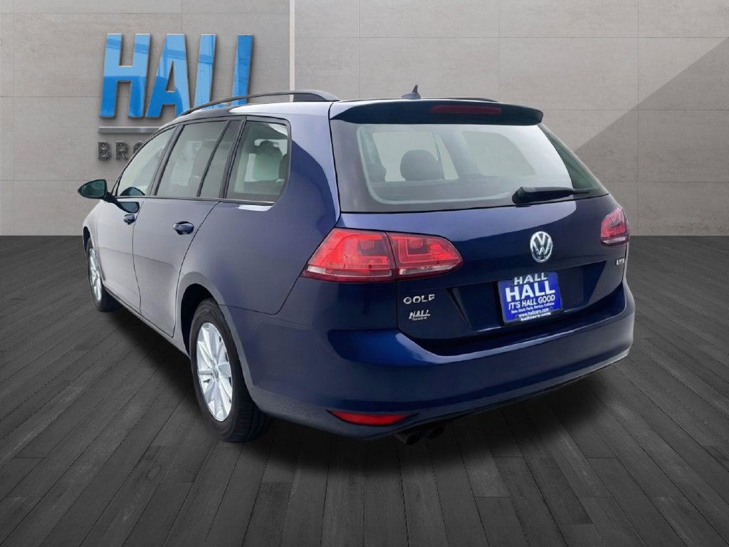 Used 2015 Volkswagen Golf S FWD image 3
