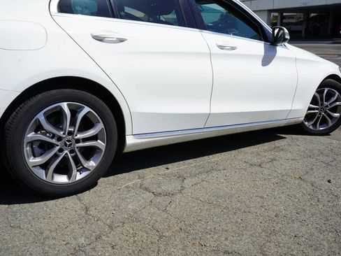 Used 2017 Mercedes-Benz C 300 Sedan image 7