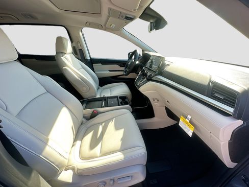 New 2026 Honda Odyssey EX-L image 25