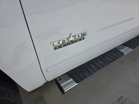 Used 2018 Chevrolet Silverado 1500 LT w/ Texas Edition image 6