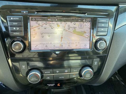 Used 2019 Nissan Rogue Sport SL AWD/4WD image 11