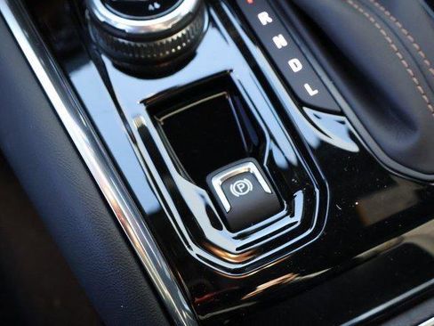 New 2025 GMC Canyon AT4 w/ Nightfall Edition image 30