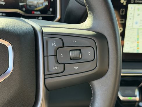 Used 2024 GMC Sierra 2500 Denali Ultimate image 18