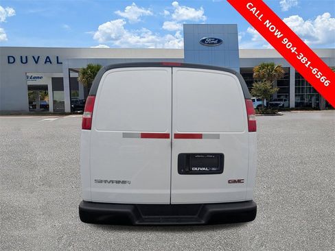 Used 2023 GMC Savana 2500 w/ Driver Convenience Package image 5