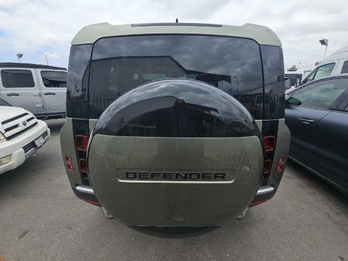 Used 2023 Land Rover Defender 90 S AWD/4WD image 5