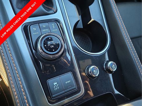 Used 2023 Nissan Maxima SR w/ Sport Mat Group image 22