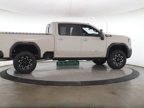 Used 2026 GMC Sierra 2500 AT4X AWD/4WD image 6