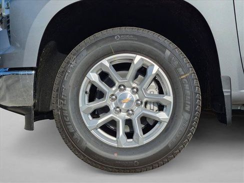 New 2026 Chevrolet Silverado 1500 LT RWD image 18