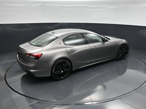 Used 2022 Maserati Ghibli GT RWD image 39