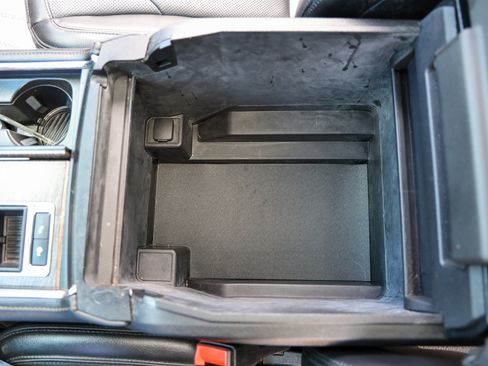 Used 2021 Ford Expedition Limited RWD image 29
