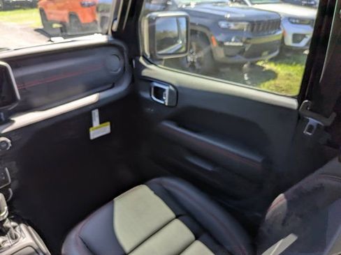 New 2026 Jeep Gladiator Rubicon AWD/4WD image 17