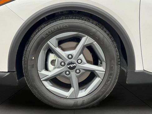 Used 2025 Kia K4 LXS image 30