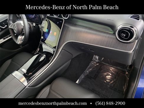 Certified 2025 Mercedes-Benz GLC 300 image 31