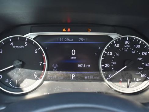 Used 2020 Nissan Sentra SV FWD image 21