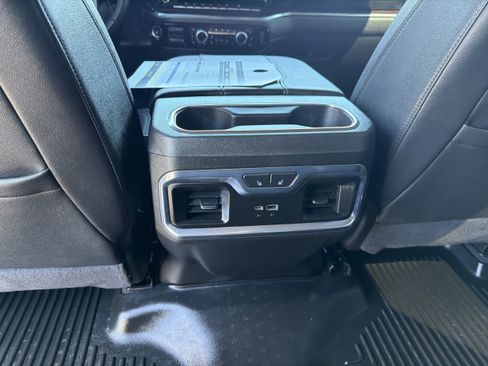 Used 2025 GMC Sierra 3500 SLT w/ SLT Convenience Package AWD/4WD image 10