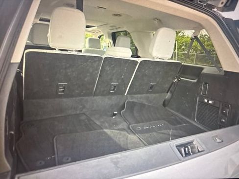 Used 2025 Ford Expedition Max Platinum w/ Driver's Package AWD/4WD image 22
