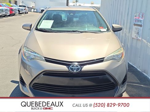 Used 2017 Toyota Corolla LE w/ Carpet Mat Package (TMS) FWD image 2