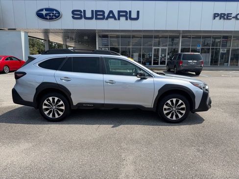 Used 2024 Subaru Outback Limited AWD/4WD image 2