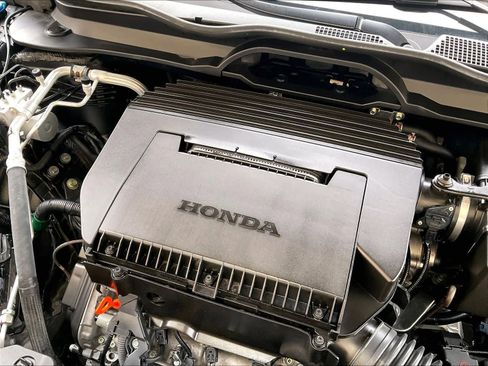 Used 2024 Honda Pilot Elite image 36